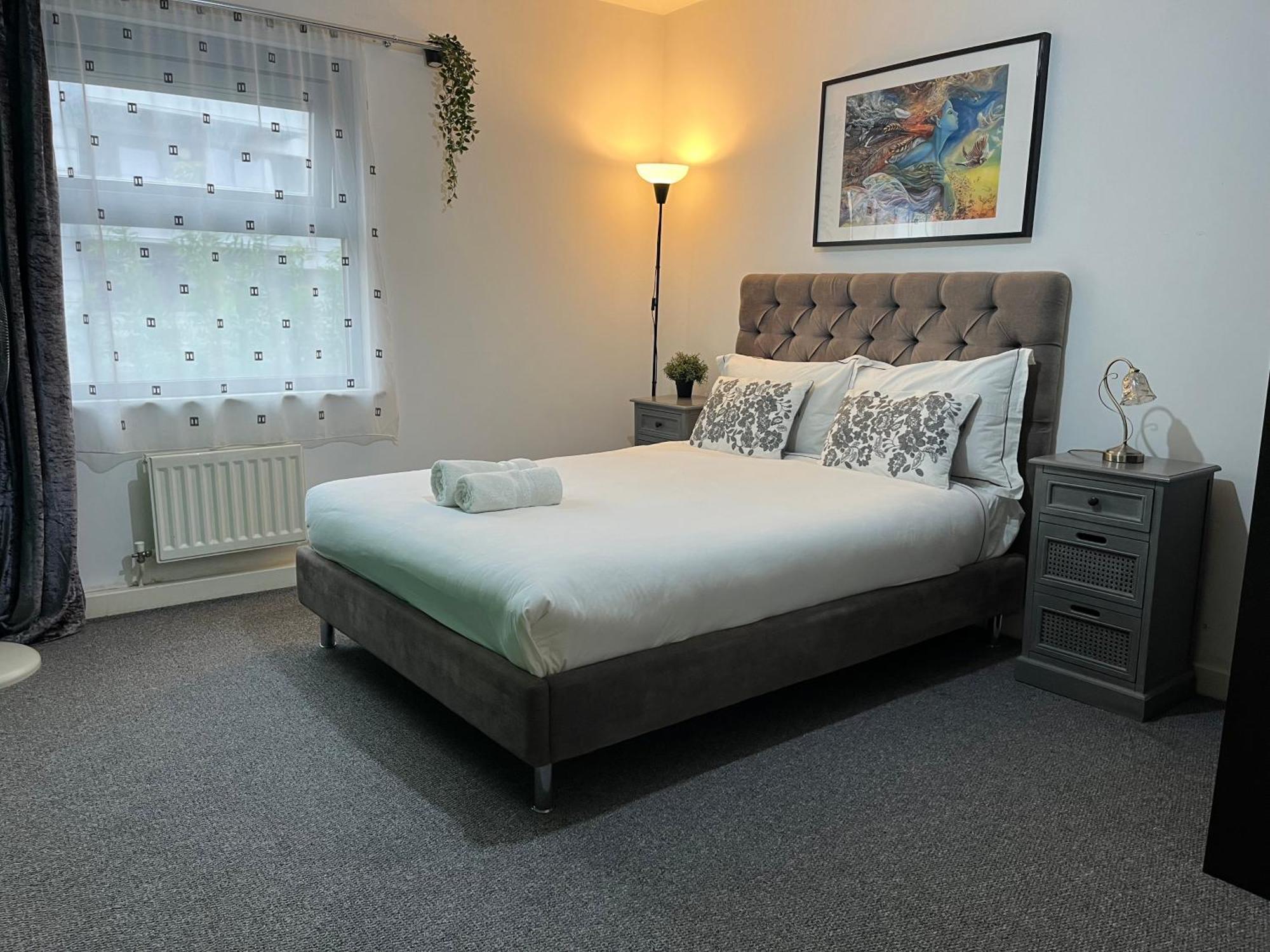 London Luxury Holiday Home B Экстерьер фото