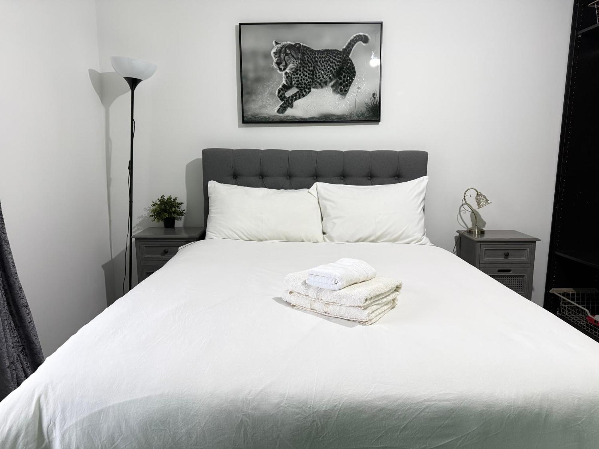 London Luxury Holiday Home B Экстерьер фото
